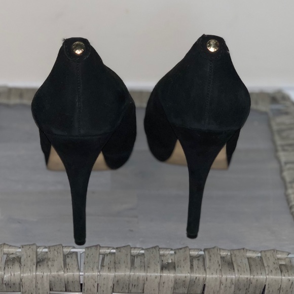 Michael Kors Black Platform Heel - Picture 4 of 6